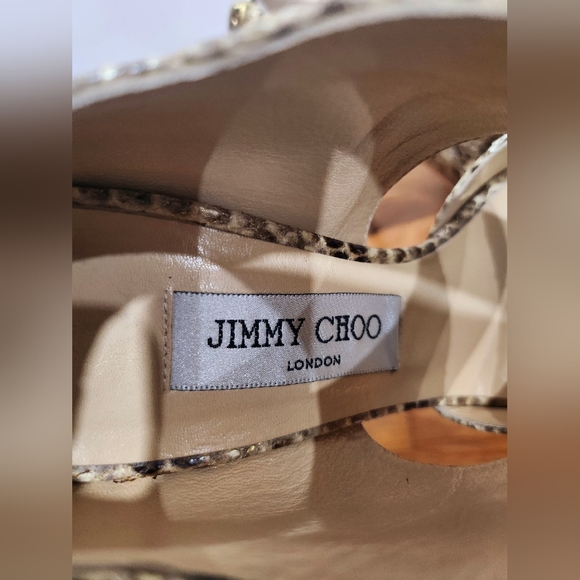 High heels - Picture 2 of 4